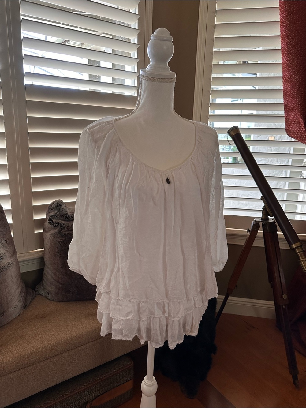 Tempo Paris Bundle 3 Ruffle Peasant Top - - Picture 7 of 13